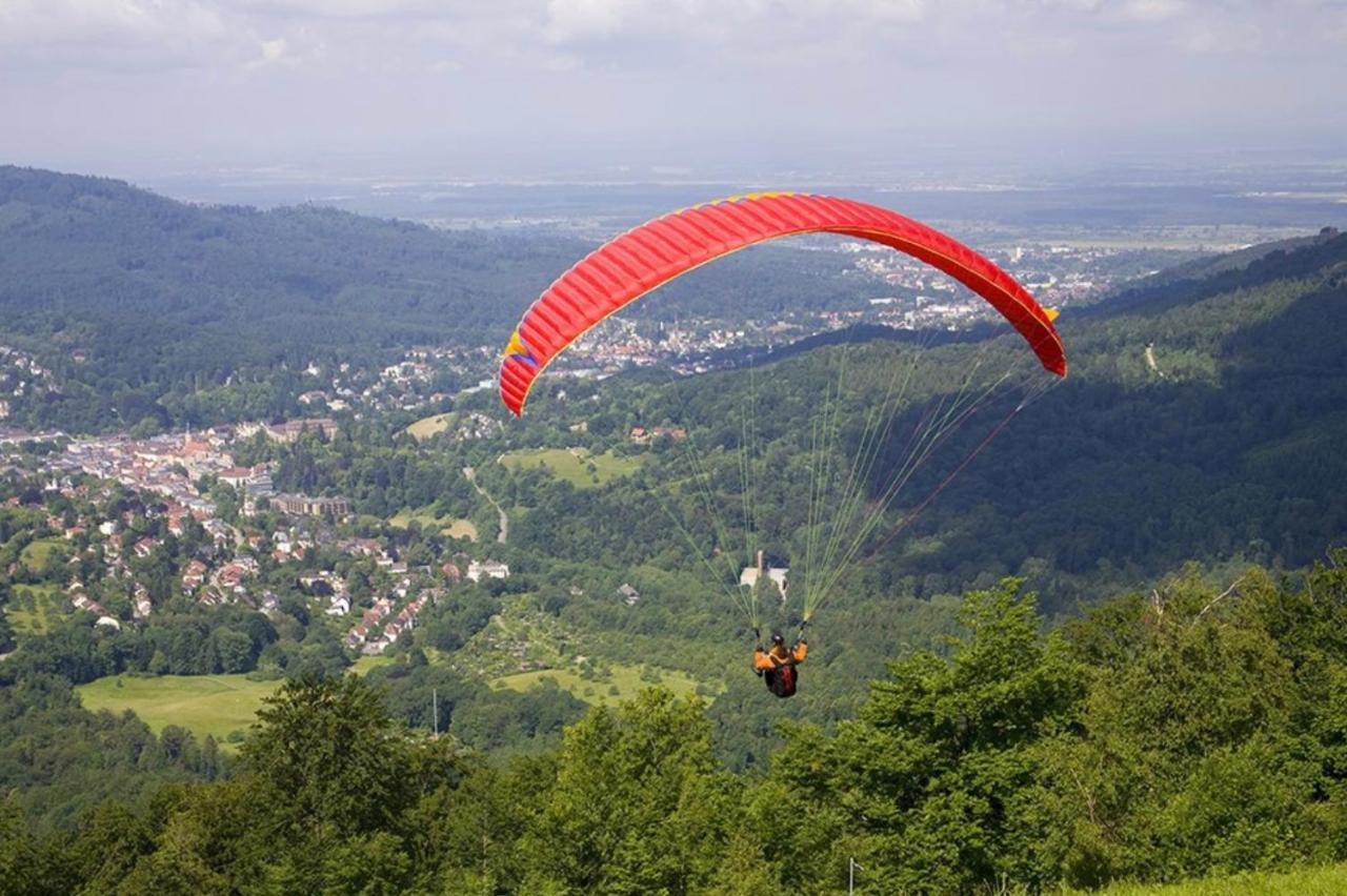 Luxus Apartment Am Fremersberg - Zentral - Mit Sauna & Badewanne บาเดน-บาเดน ภายนอก รูปภาพ